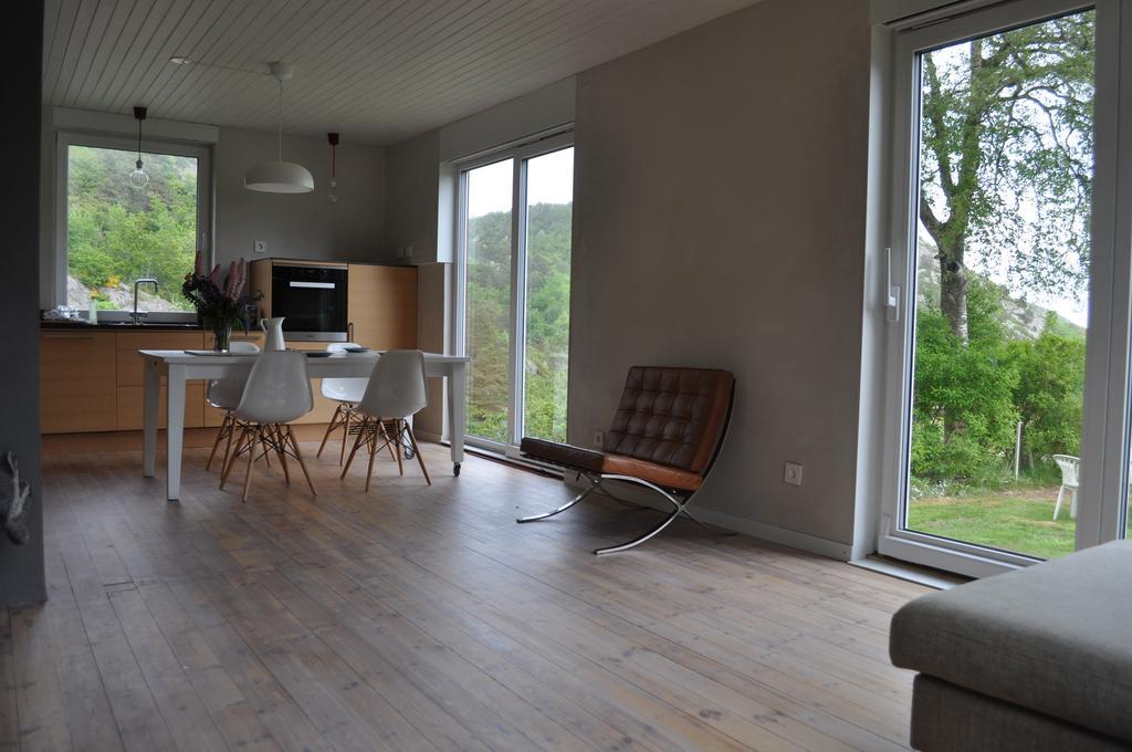 Hei Og Hav - I Torbjorn Egners Ferierike Mandal Exterior photo